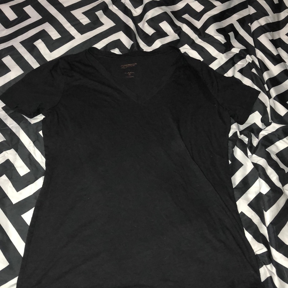 3 Ladies V Neck Tees